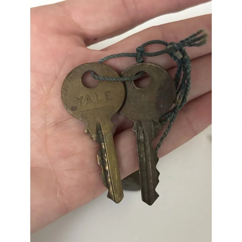 N/A yale padlock